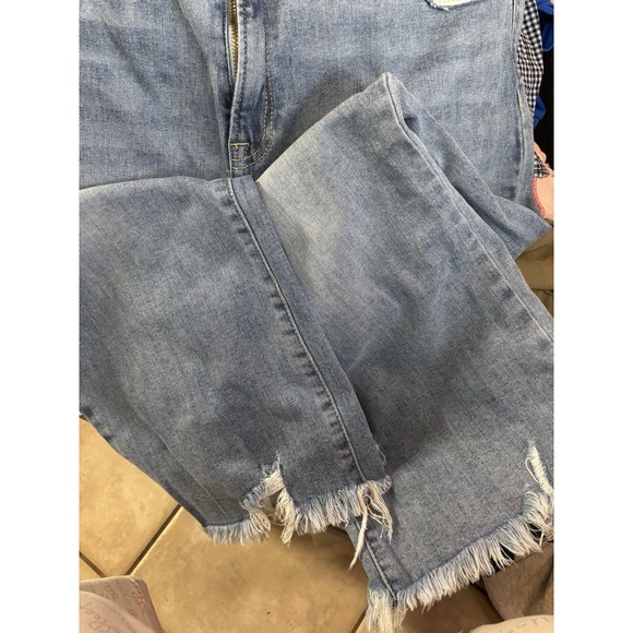 Risen Women's Cropped Ankle Jeans 3XL Distressed Frayed Ends Medium Wash - Picture 9 of 16